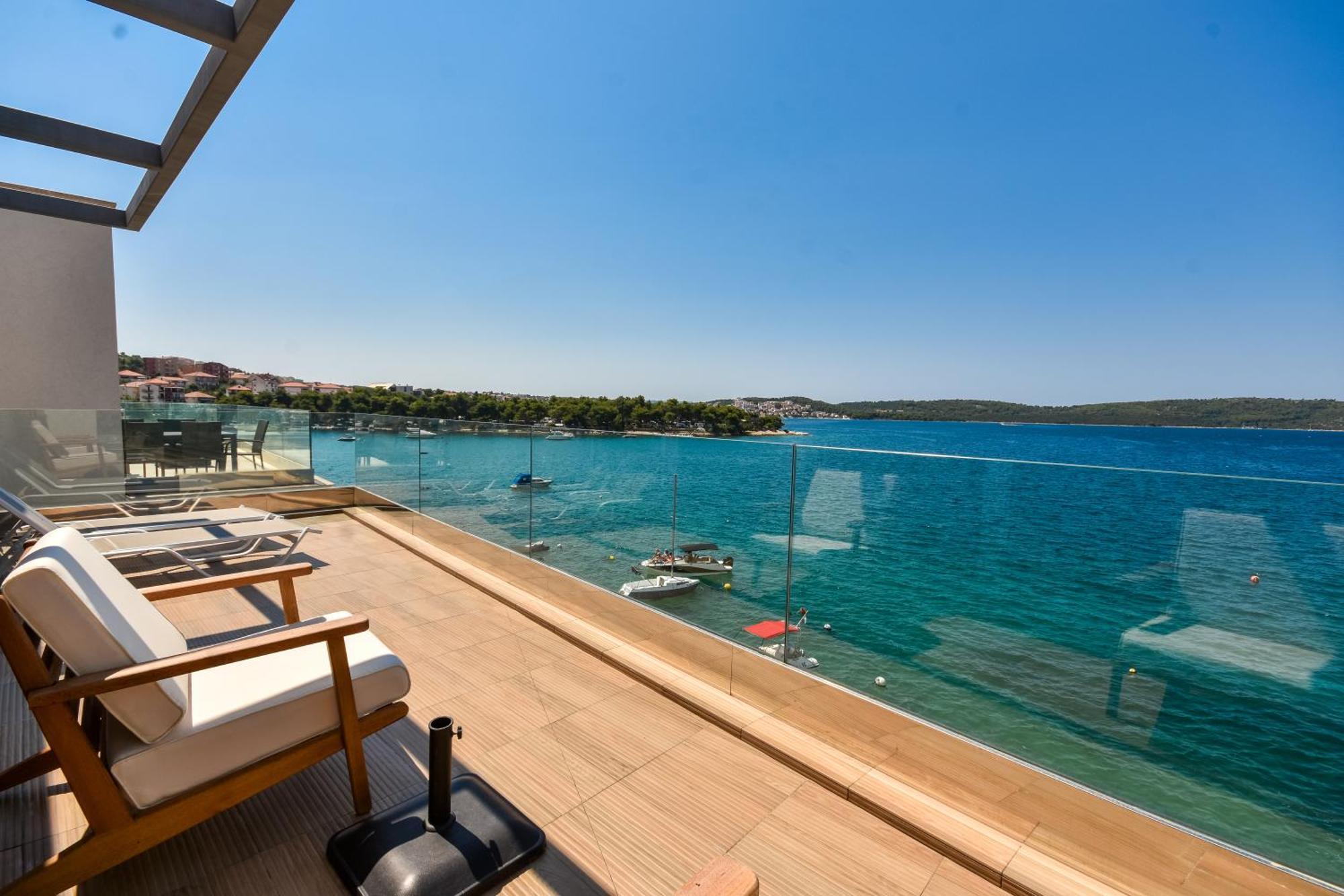 Livingstone Beach House Villa Trogir Room photo